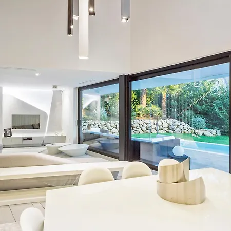 Dali Villa